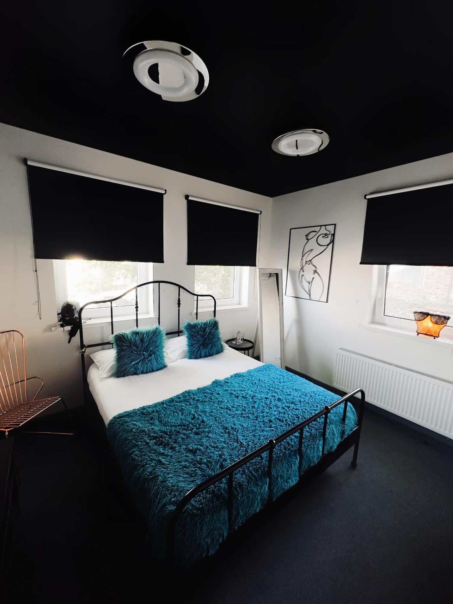 Very Bad Hootel Hotel